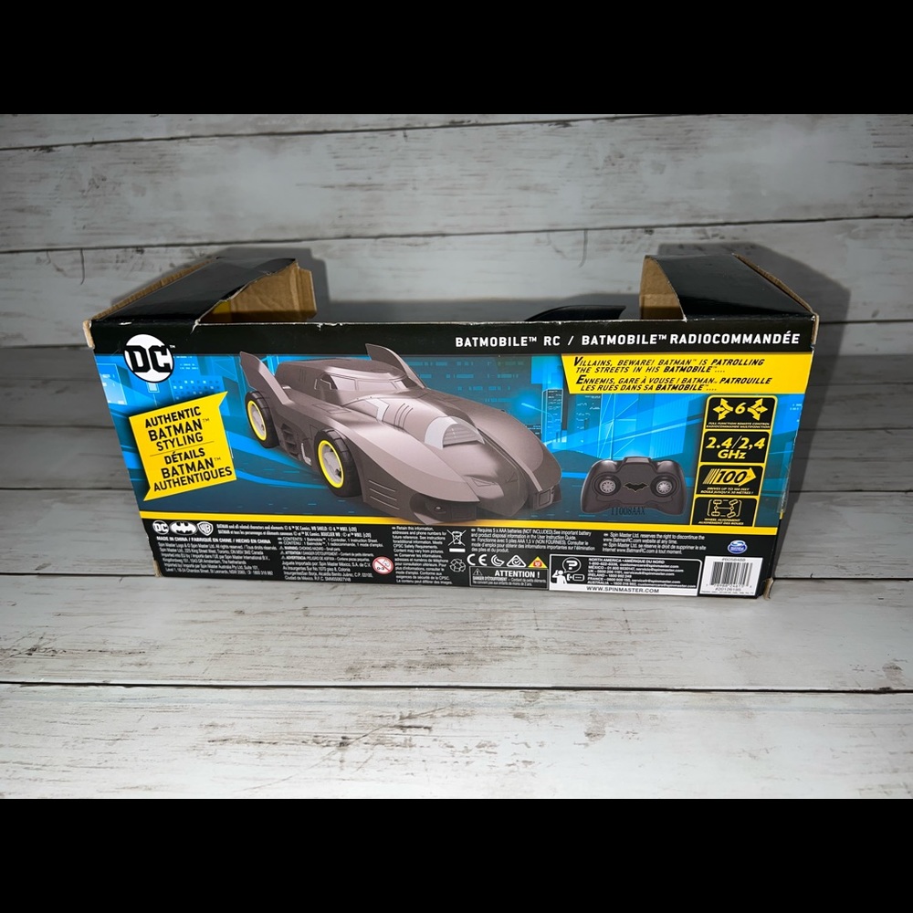 Batman Remote Control Batmobile - Picture 4 of 4